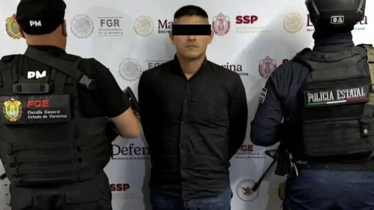 Autoridades detuvieron a Javier Iván “N”, señalado como presunto jefe operativo del Grupo Sombra e investigado por el caso de Roxana Berenice Guzmán.