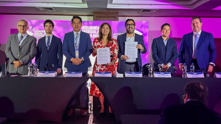 El Alcalde de Culiacán firma convenio con la Asociación Mexicana de Franquicias para celebrar en la capital sinaloense el Encuentro de Negocios y Franquicias 2026.