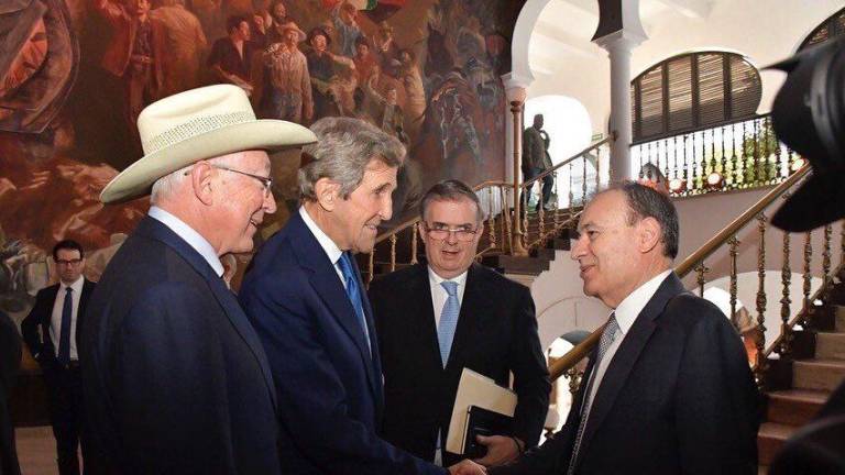 Ken Salazar, John Kerry, Marcelo Ebrard y Alfonso Durazo durante el encuentro en Sonora.