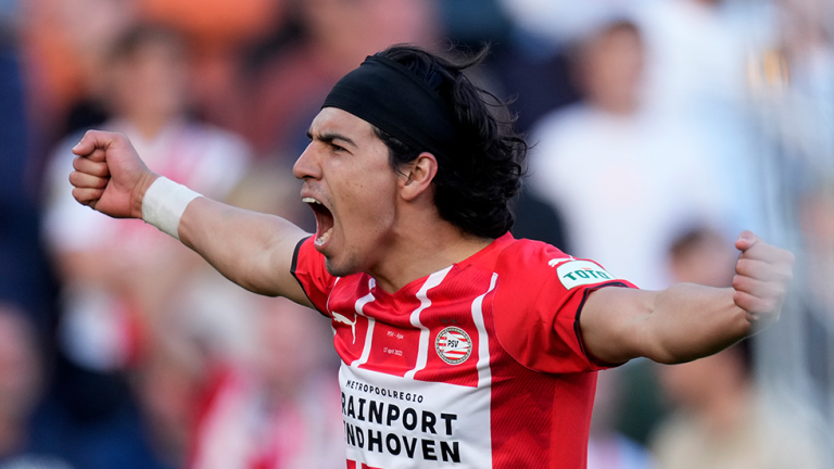 Sinaloense Érick Gutiérrez anota y es campeón de Copa con el PSV