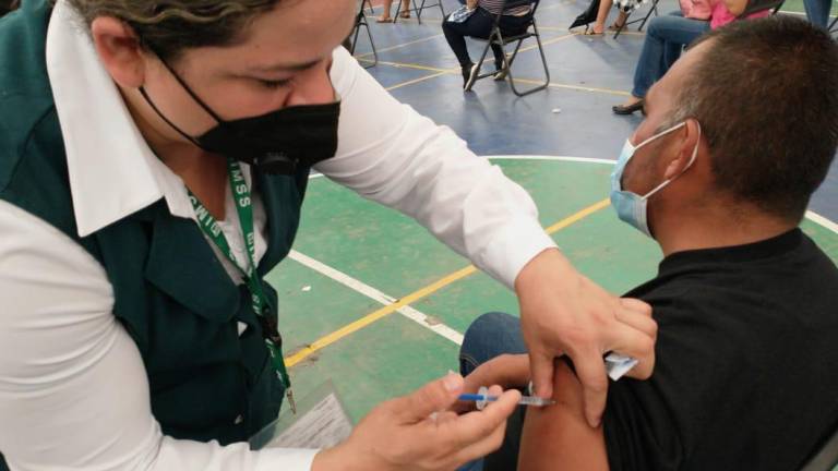 Suman más de 228 mil dosis de la vacuna anti Covid-19 aplicadas en Ahome