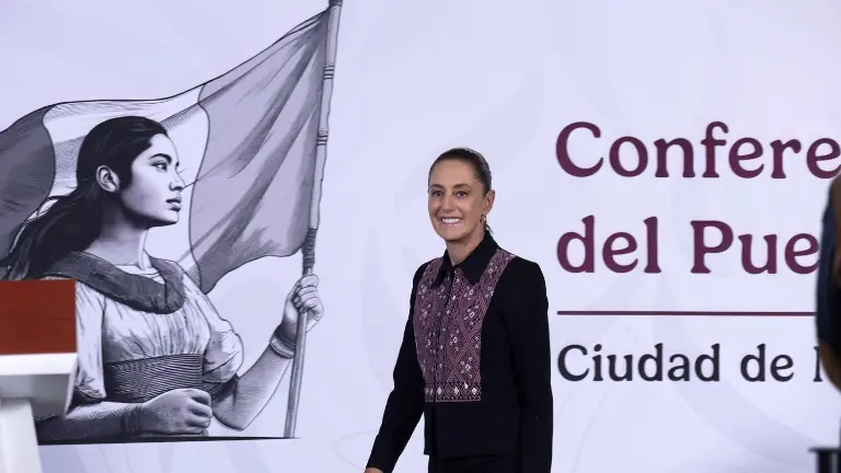 La Presidenta de México Claudia Sheinbaum Pardo sostuvo que sí atiende a familias buscadoras, pero no hace propaganda.