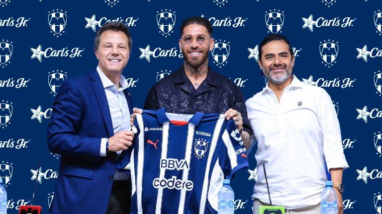 El ex futbolista de Rayados defendió su postura en redes sociales.