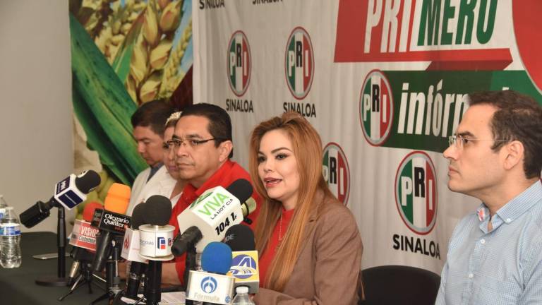 Conferencia de prensa de la dirigencia del PRI en Sinaloa, que reclama cambios en el gabinete estatal.