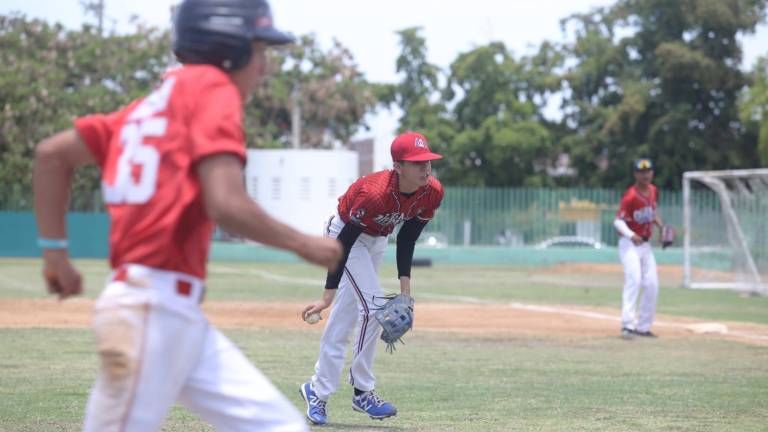 Liga Quintero-Mazatlán cae apretadamente ante SLP en el Mazatlán Baseball Tournament