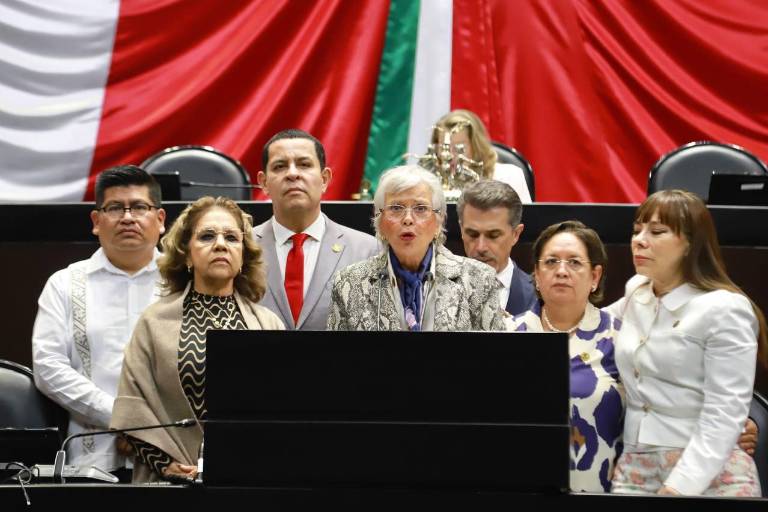 Diputados federales aprueban expedir ley para simplificar trámites burocráticos
