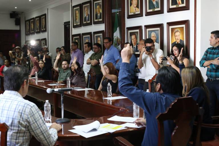 Sesión de Cabildo de Culiacán donde se aprobó la designación de nuevos síndicos municipales, a excepción de Tepuche.