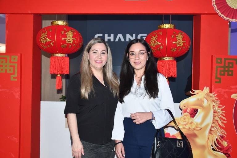 Admiran clientes las nuevas unidades que presenta Changan Culiacán