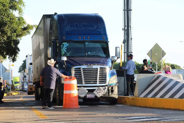 Acusan productores agrícolas incumplimiento en pago de maíz y reforma a Ley de Aguas