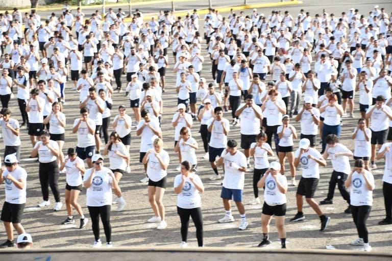 ¡La UAS y Marco Verde hacen historia! Mil universitarios se unen y logran el Guinness World Récord denominado la clase Fitness de Boxeo más grande en línea y múltiples sedes