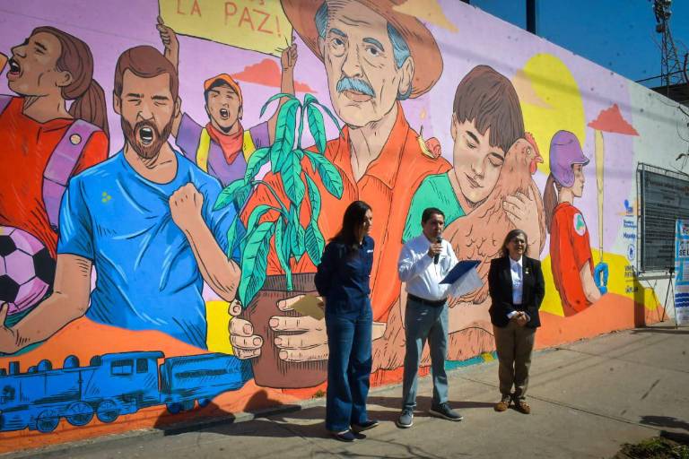 Inauguración de Pasos por la Paz en la Calle Rafael Buelna, en Culiacán.