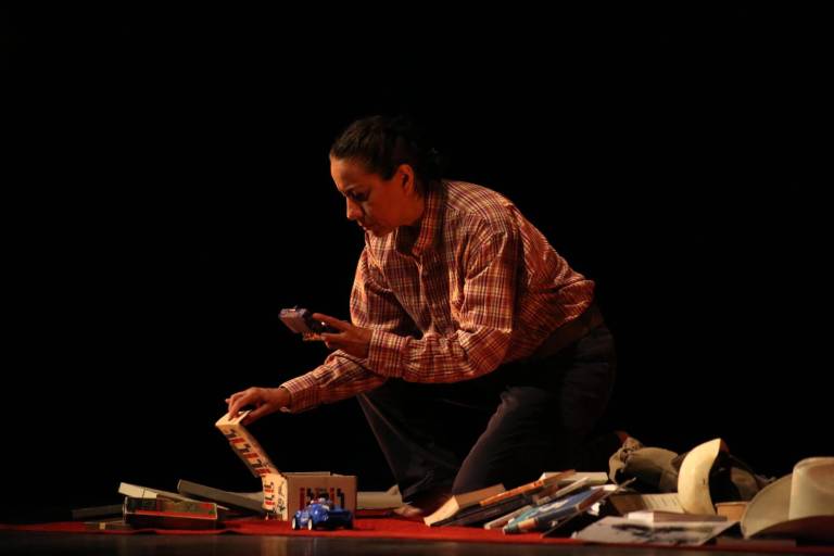 Con monólogo, recrea Julieta Casavantes a las guerrillas de los 70