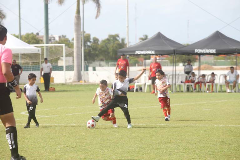 Equipos sinaloenses avanzan a semifinales del Nacional Chupones