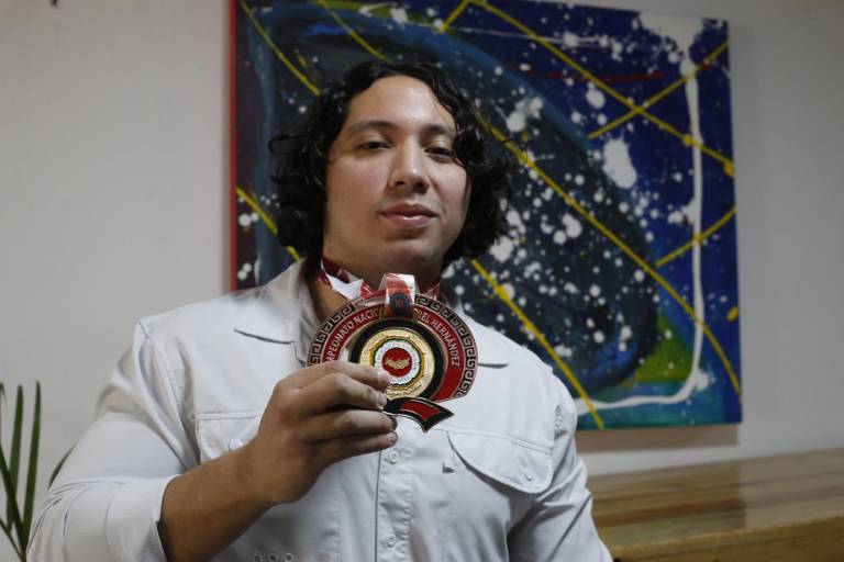 Erick García, joven de Culiacán, se corona como campeón nacional de Jiu Jitsu en México