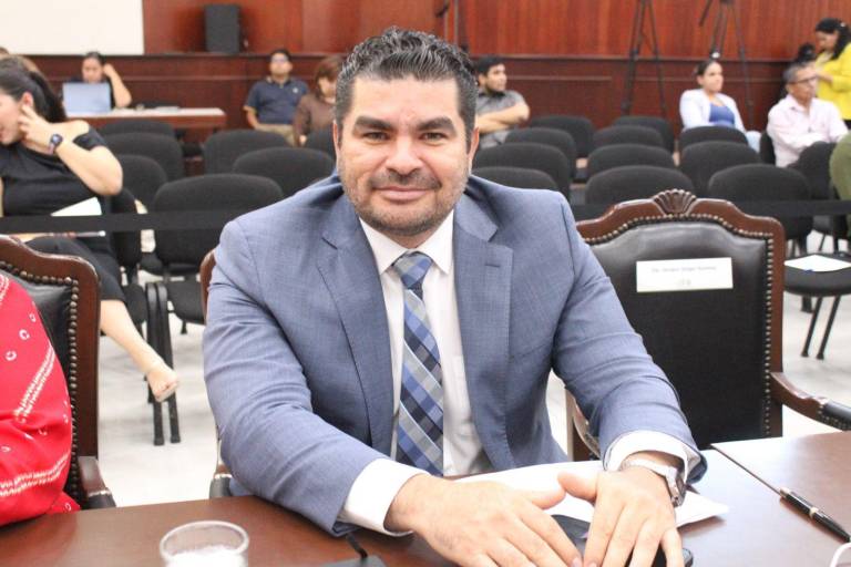 Reforma a Ley de Amparo abre puerta a juicio más ágil y cercano a la gente: Diputado