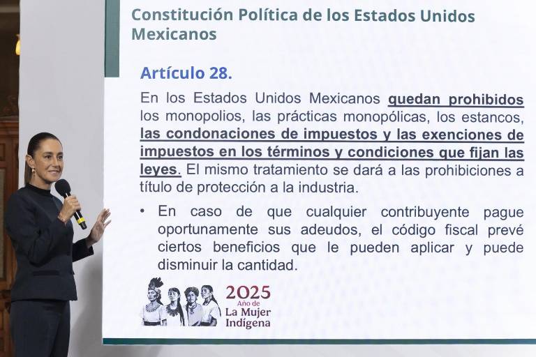 Adeudo de $48 mil millones de Salinas Pliego, no es negociable, responde Sheinbaum al empresario