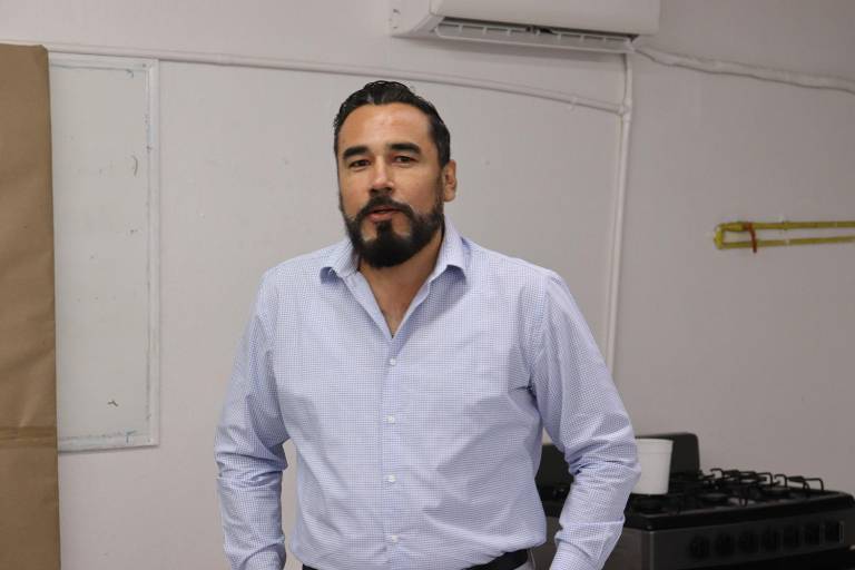 ¡Consolida el talento científico! Realiza la Preparatoria Hermanos Flores Magón la Fase Interna del Concurso de Aparatos y Experimentos de Física