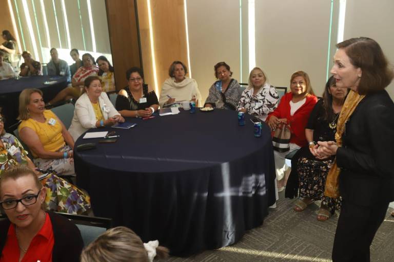 Presidentas de las sedes de Anspac pasan la estafeta a las presidentas entrantes