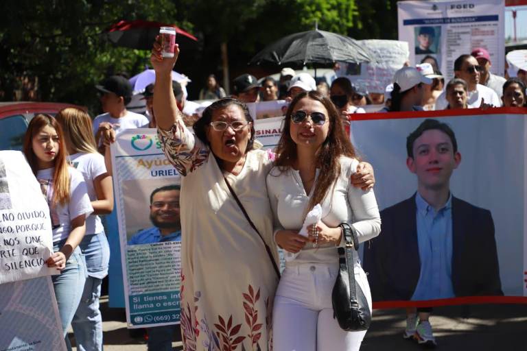 ‘Durango lo vio crecer, Sinaloa nos los quitó’, gritan para exigir la localización de Carlos Emilio, desaparecido en Mazatlán