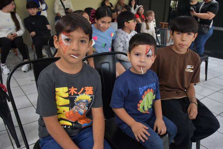 Festeja Noroeste a los niños y niñas con dulces y juguetes por la campaña Sé un Rey Mago