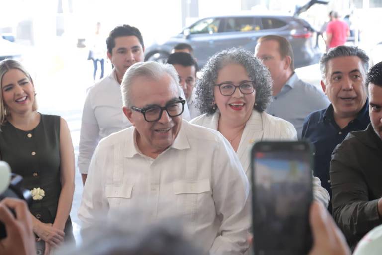 ‘Ahí está, estorbando nada más’, señala Gobernador sobre cárcamo pluvial en Mazatlán