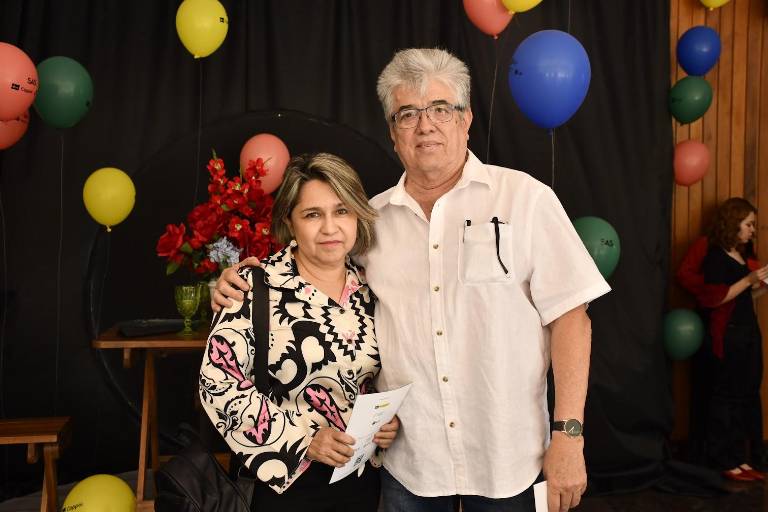 Reflexionan sobre la felicidad y la muerte en Eclipse Total