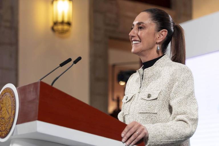 Nadie está obligado a tramitar CURP biométrica, asegura Sheinbaum