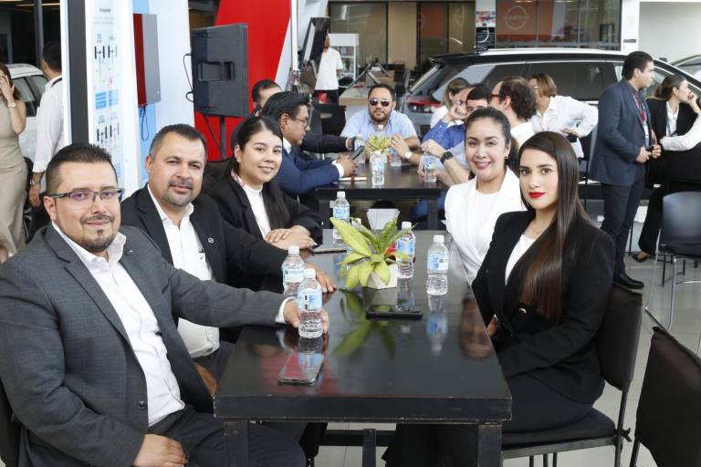 Celebra Grupo Del Rincón 56 años, reinaugurando sus tres agencias en Culiacán