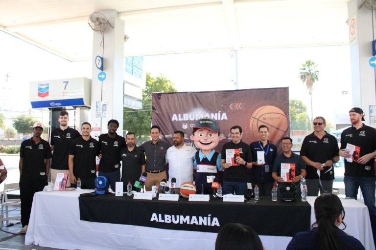 Caballeros de Culiacán engalana lanzamiento de álbum conmemorativo por 25 años del Cibacopa