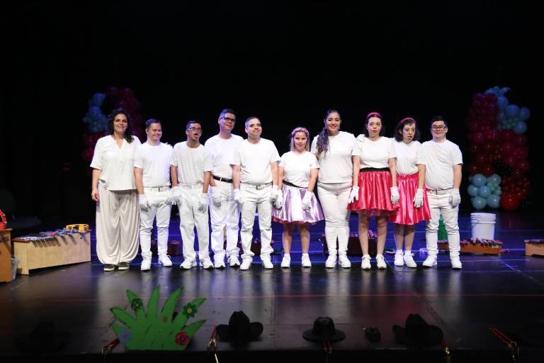 Muestran su talento alumnos del Programa Arte y Capacidades Diferentes