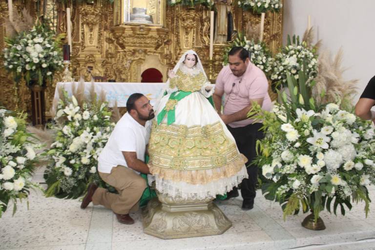 Visten a la Virgen del Rosario como madre de la fe y la esperanza para su solemnidad 2025