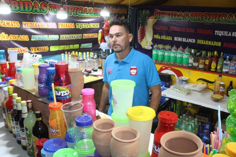 Francisco, una vida itinerante dedicada al trabajo en la Feria de la Primavera