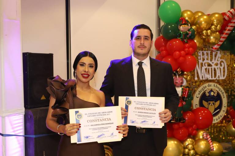 Martín Luis Morales rinde protesta como presidente de los abogados