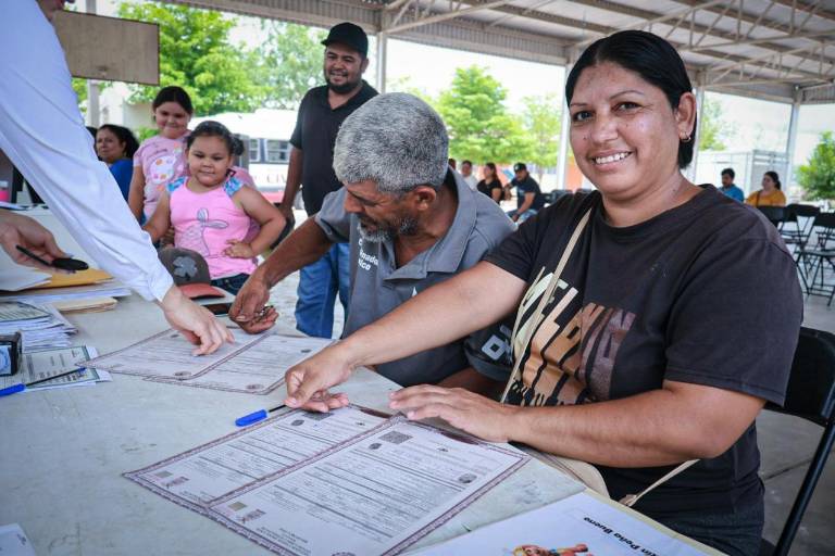 Llevan Jornada de Registro Gratuito a colonias de Culiacán; realizan 793 trámites