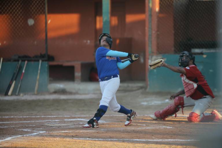 Lino’s dobla a Familia Kelly en Beisbol Meseros