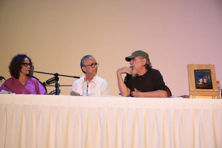 Entre la memoria y el amor: Arturo Santamaría Gómez presenta su nueva novela