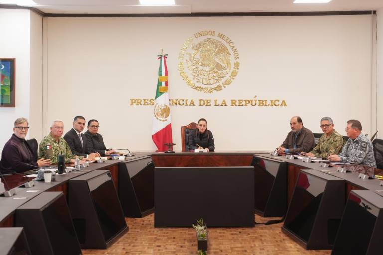La Presidenta Claudia Sheinbaum se reunió con su Gabinete de Seguridad para atender el caso del asesinato de Carlos Manzo, Alcalde de Uruapan, Michoacán.
