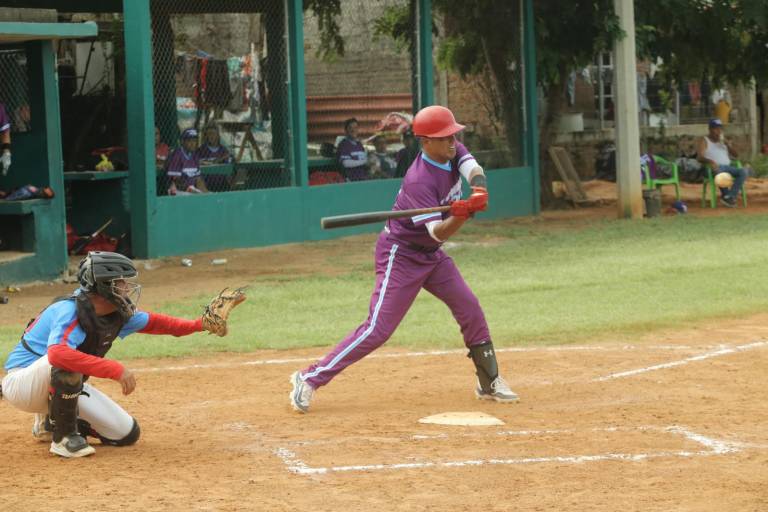 Rescate Marítimo no suelta la cima de la Liga Supermáster B