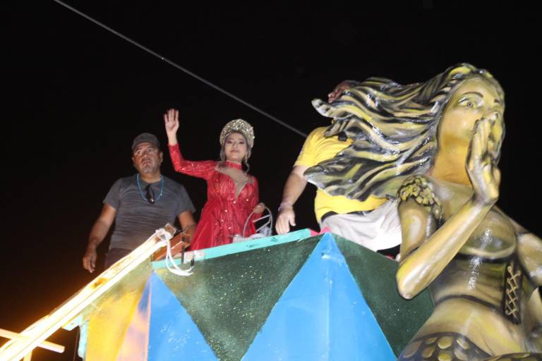Desfile del Carnaval de Rosario genera expectación e inconformidad
