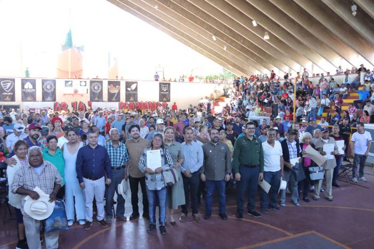 Autoridades federales, estatales y municipales fortalecen certeza jurídica para familias del municipio.