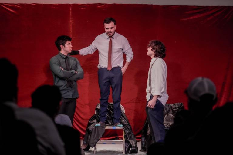 ‘Aviones’, un viaje a través de la memoria y la incertidumbre