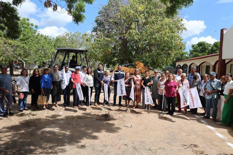 Rehabilitan y amplían Casa del Abuelo en La Cruz, Elota