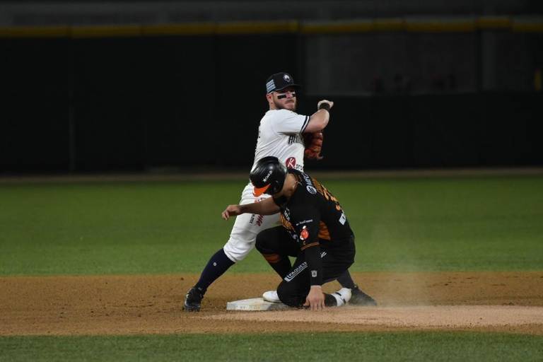 Algodoneros vuelve a tropezar ante Naranjeros y pierde la serie