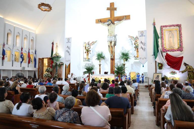 Participan en los festejos a Nuestra Señora de Fátima