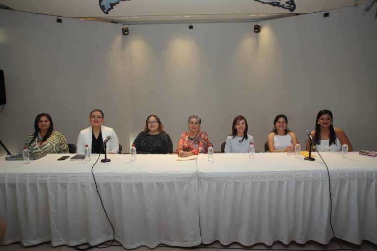 Brillan las voces femeninas en el encuentro literario ‘Mujeres en las Letras’ en Mazatlán