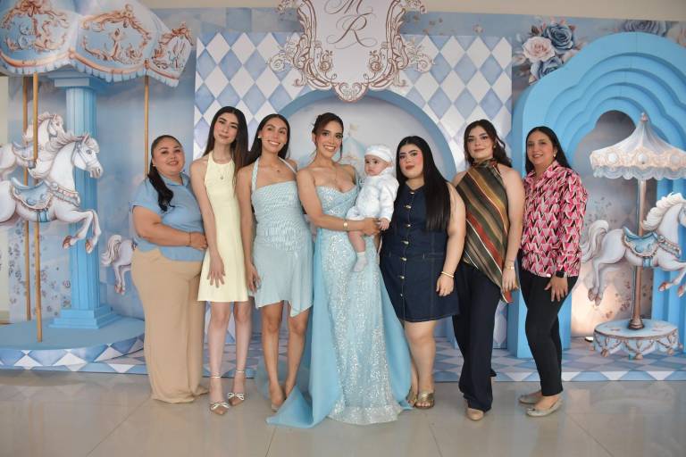 Recibe Manuel Roberto el sagrado Sacramento del Bautismo