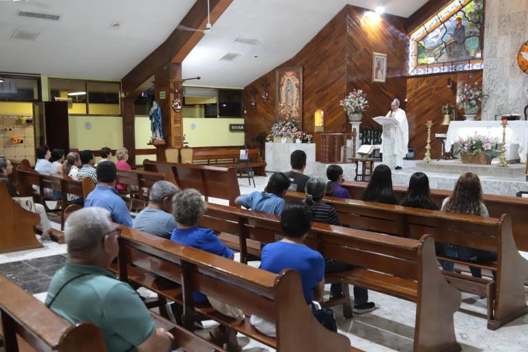 Recuerdan a ‘Maquío’ Clouthier con misa en Mazatlán a 36 años de su fallecimiento