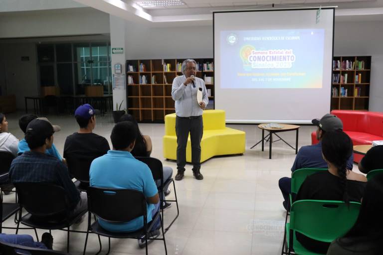 En la Universidad Tecnológica de Escuinapa, clausura rector la Semana Estatal del Conocimiento 2025