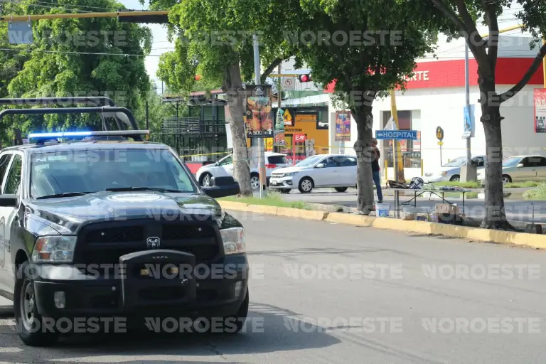 El ataque ocurrió en el cruce de los bulevares Universitarios y Pedro Anaya, en las inmediaciones de Villa Universidad.