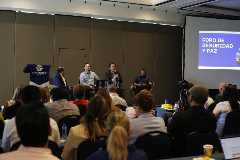 ¿Cómo llegamos a esta violencia? En Sinaloa periodistas y expertos exponen sobre la crisis de inseguridad en la entidad